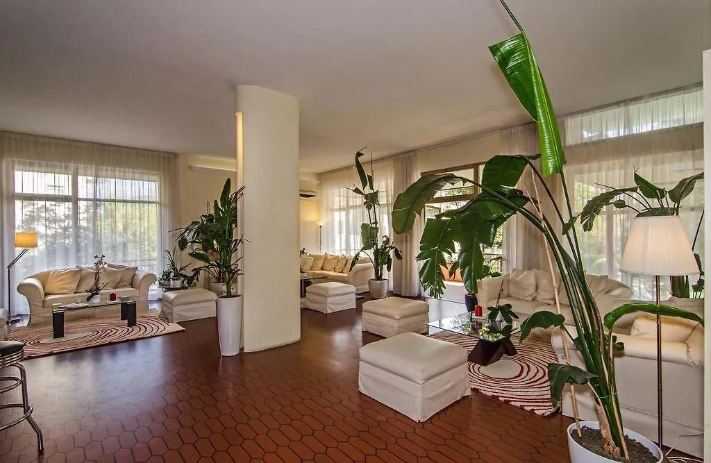 Hotel Gabrini Marina di Massa Italy