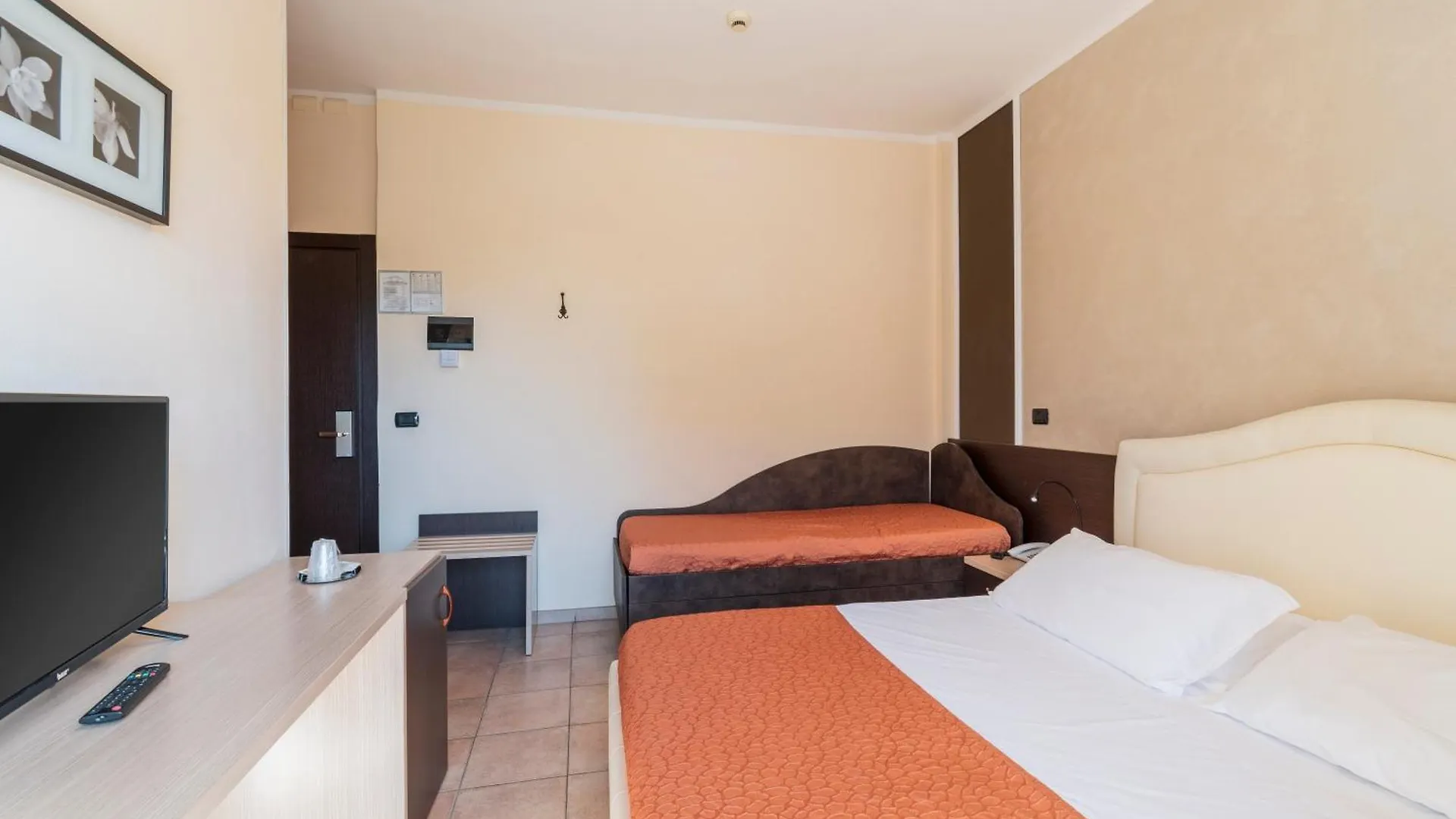 ***  Hotel Gabrini Marina di Massa Italy