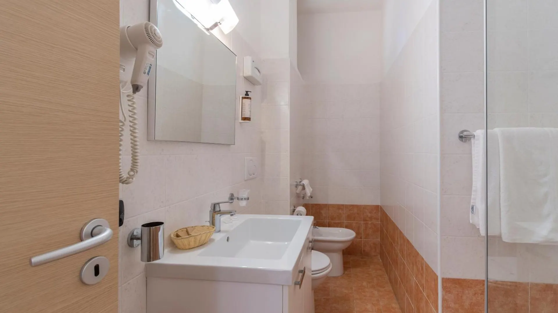 Hotel Gabrini Marina di Massa Italy