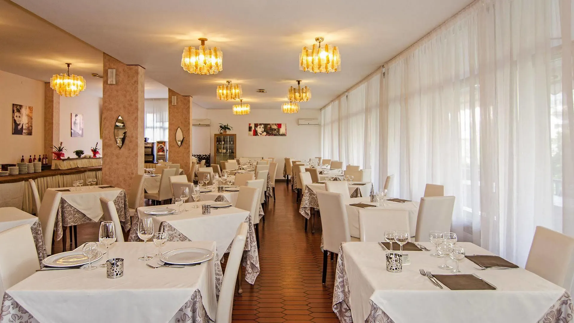 Hotel Gabrini Marina di Massa 3*,  Italy
